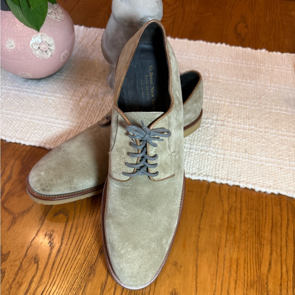 Too Boot New York Peterson Taupe Suede Derby Lace Up

Sale price$395.00
